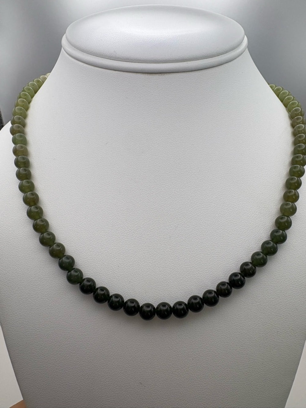 Jade Ombré Gemstone Necklace (2a)