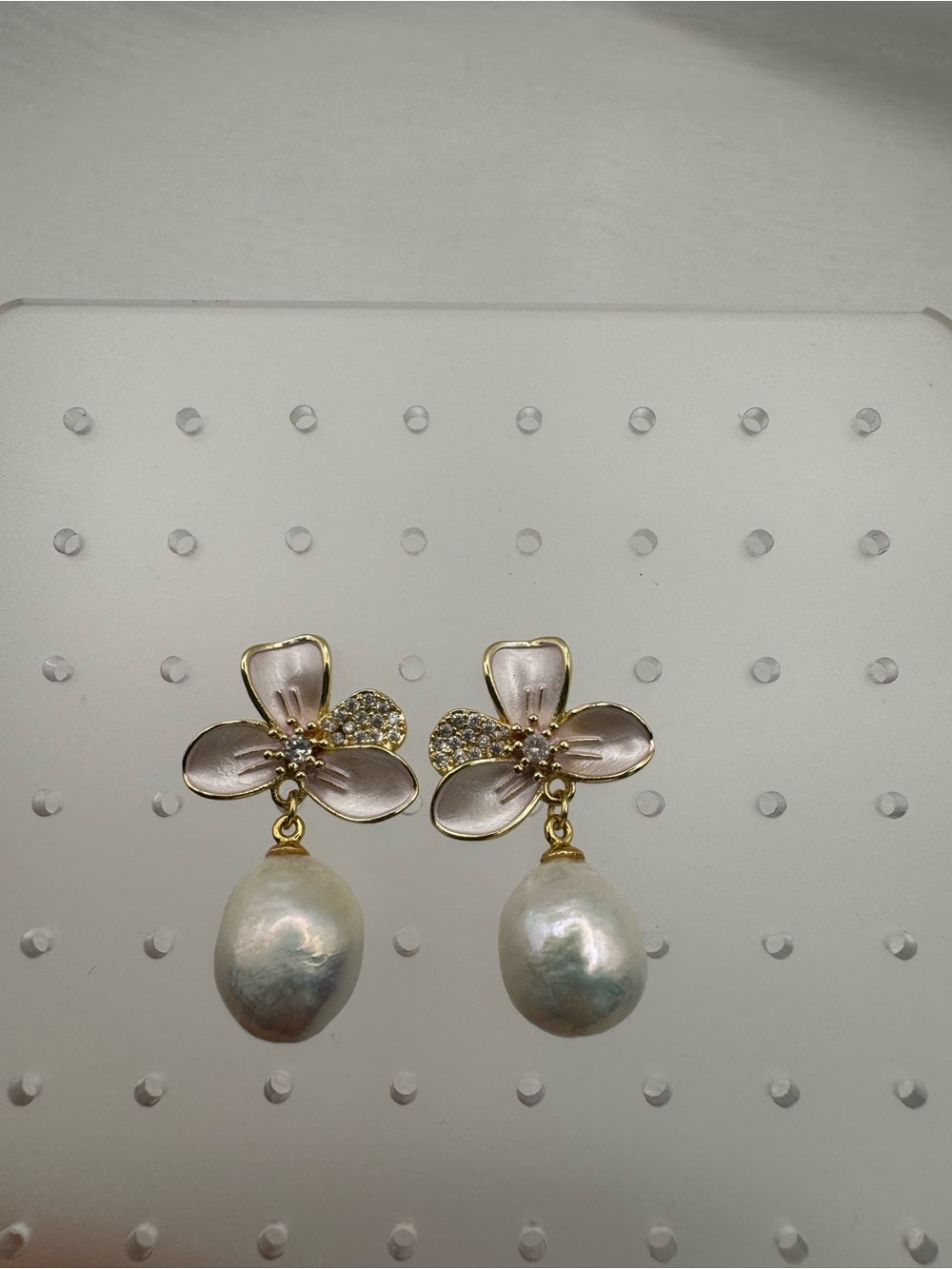 Blush Orchid Pearl Earrings