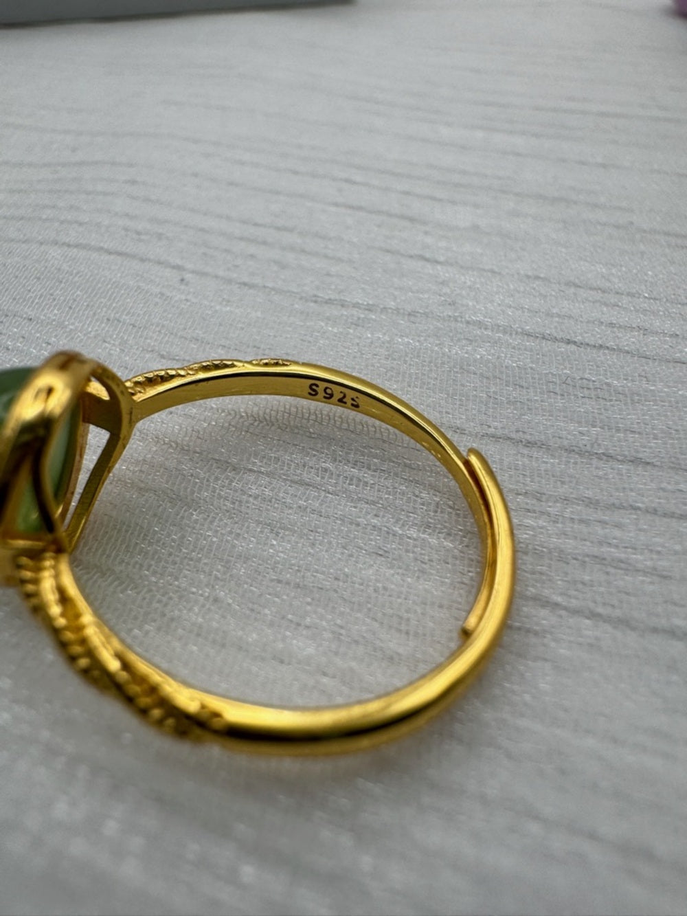 Jade Round Twist Ring (S925)