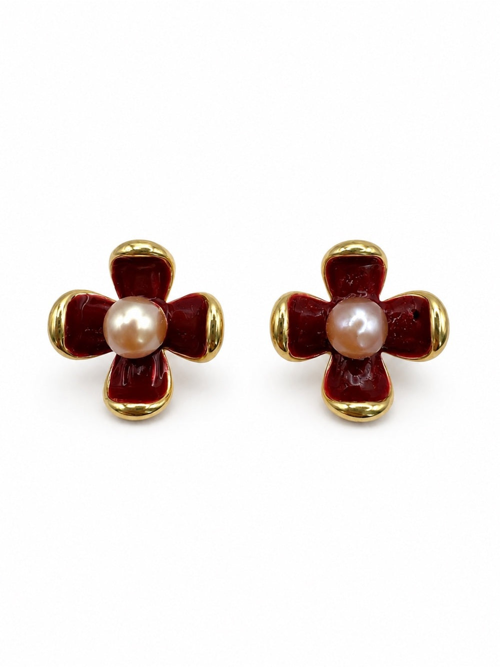 Scarlet Clover Pearl Earrings