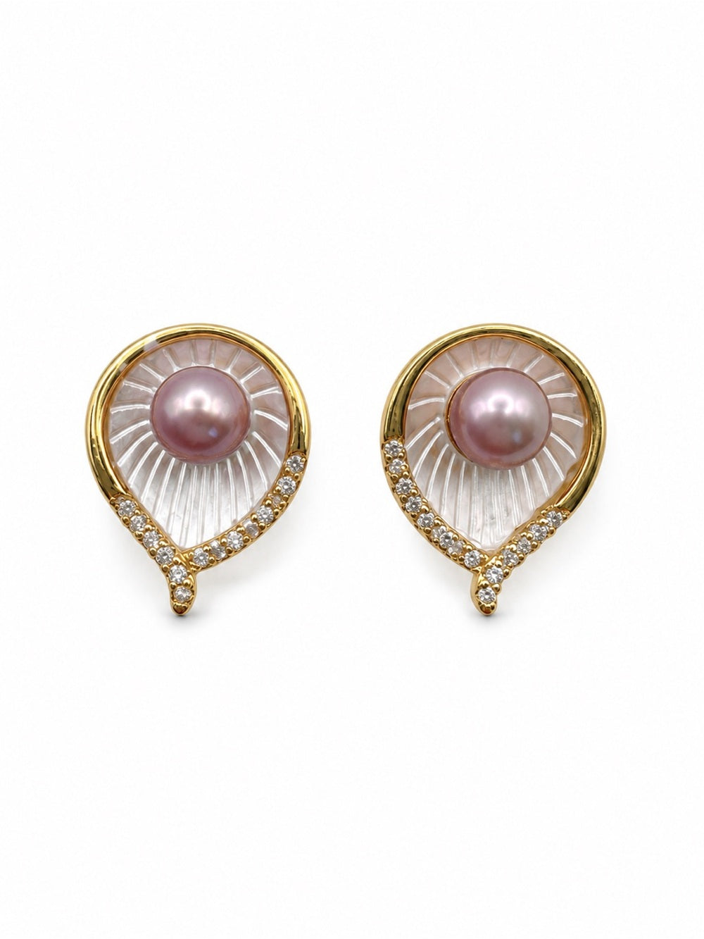 Rosé Shell Pearl Earrings