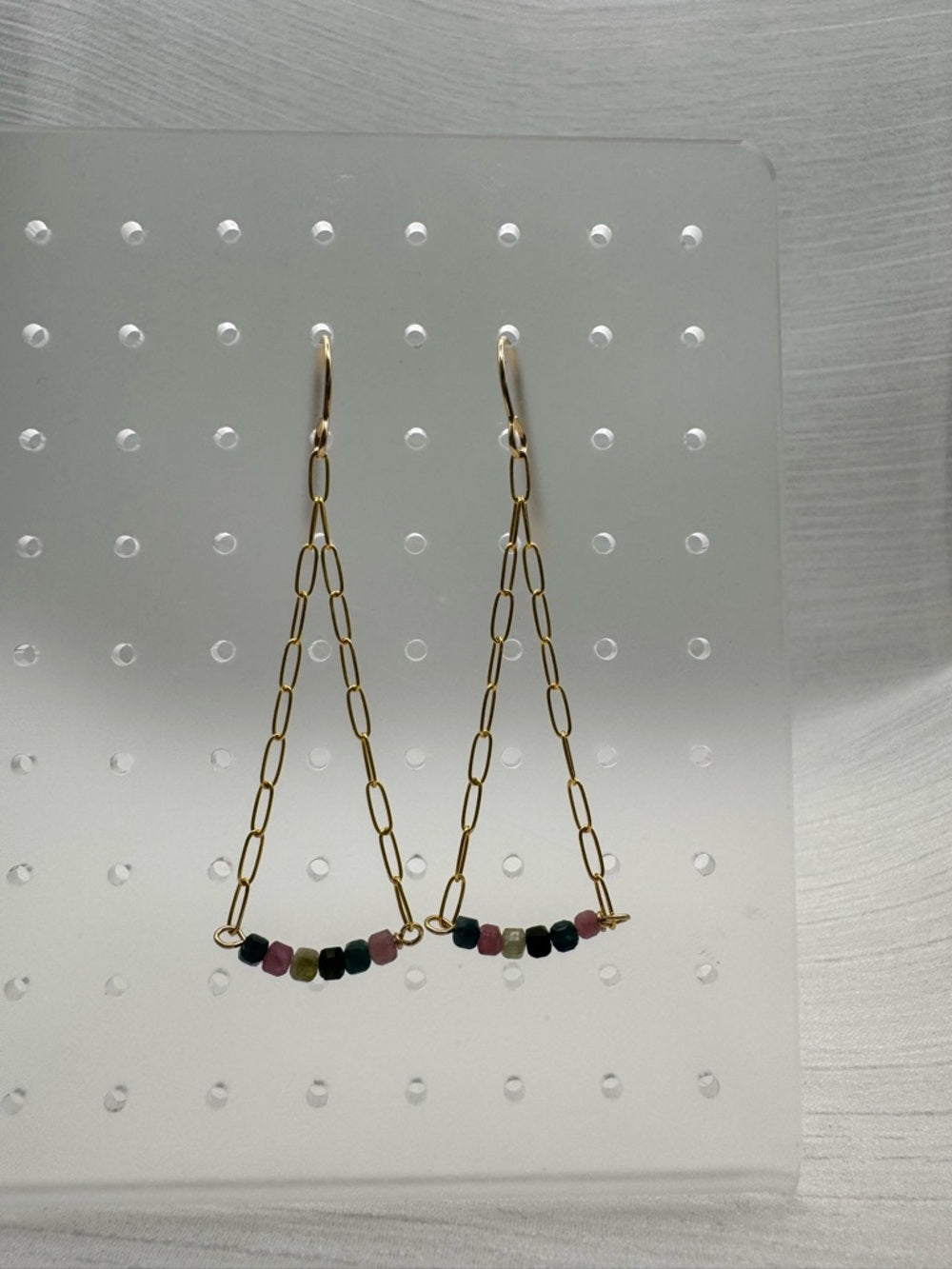 HK00101 Rainbow Tourmaline Gold Swing Earring