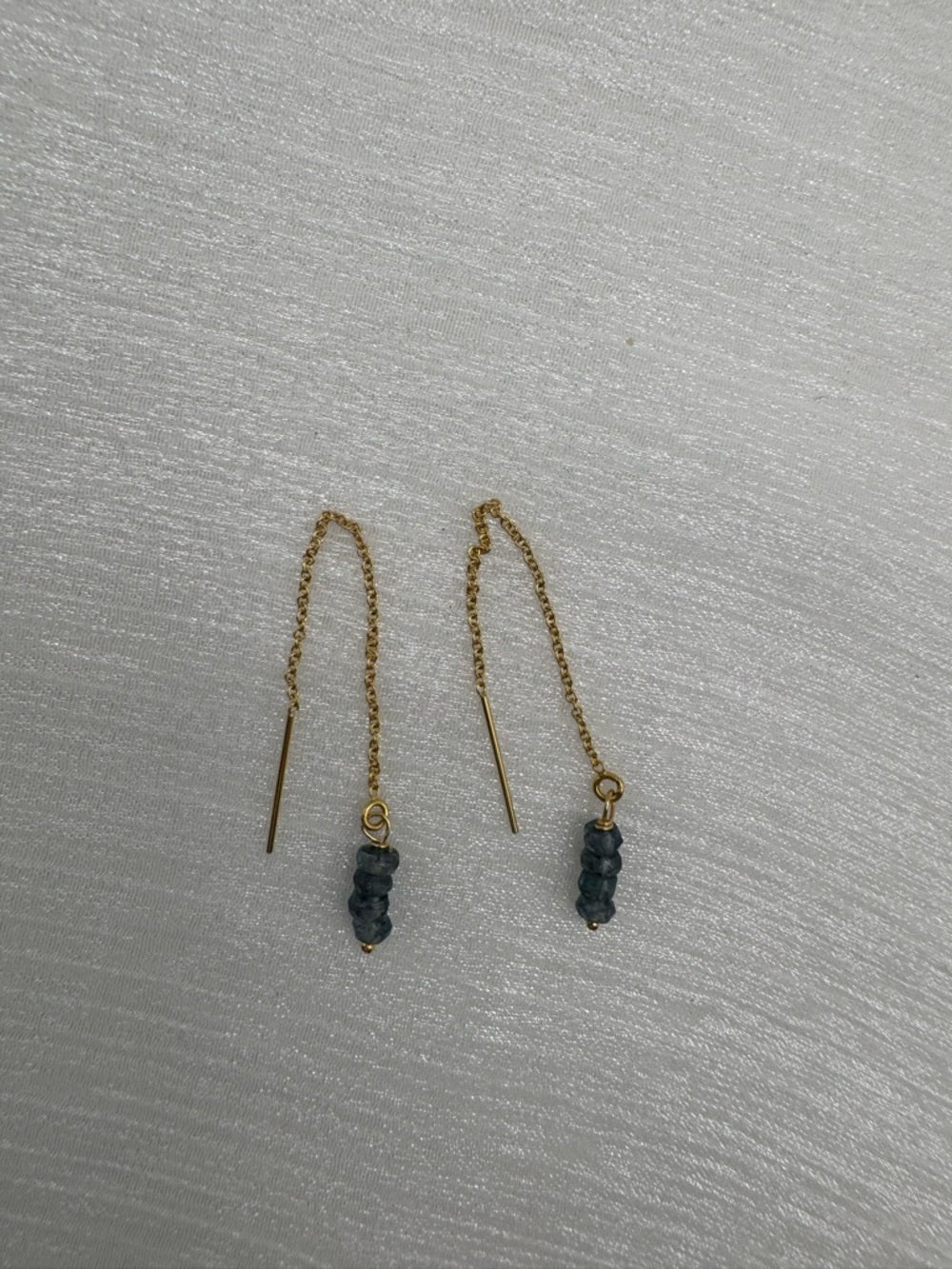 TH0051 Kyanite Rondelle Gold Threaders
