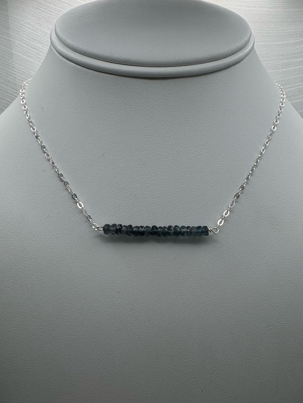 N0040 Kyanite Rondelle Necklace (S925)