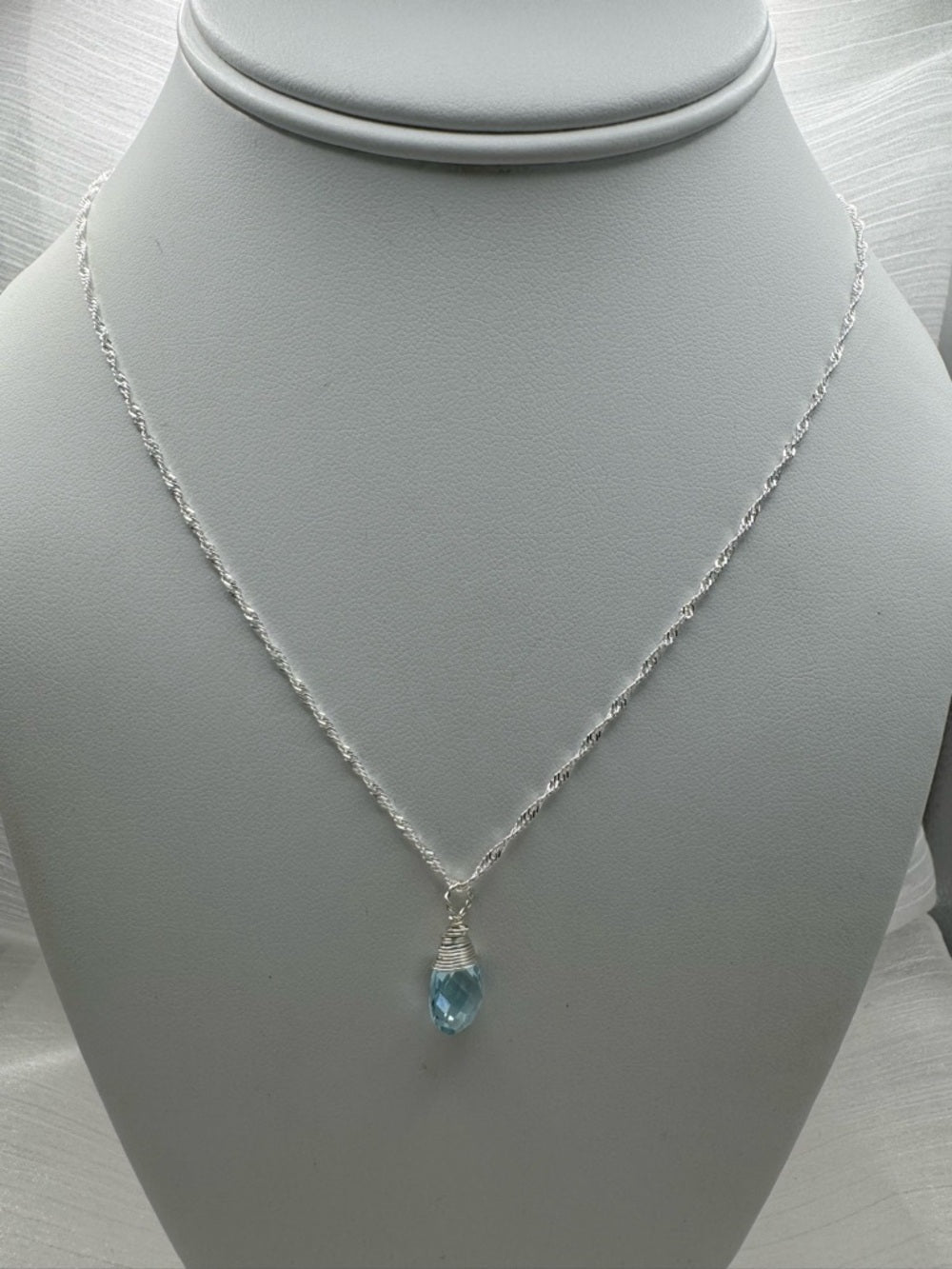 N0084 Blue Topaz Necklace (S925)
