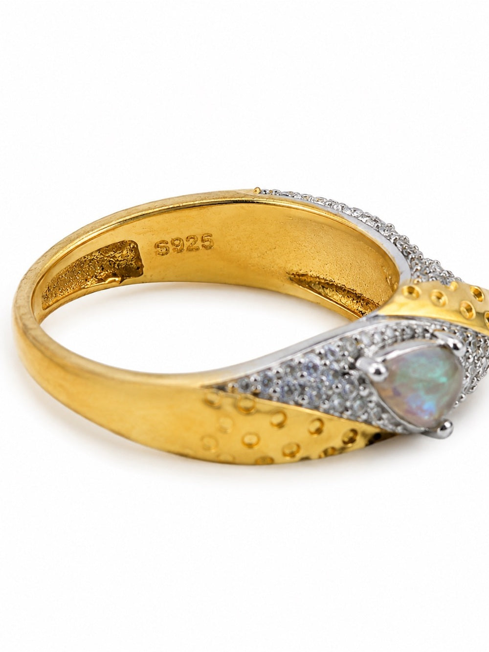 #R45 Madagascar Moonstone Teardrop Tilted Ring