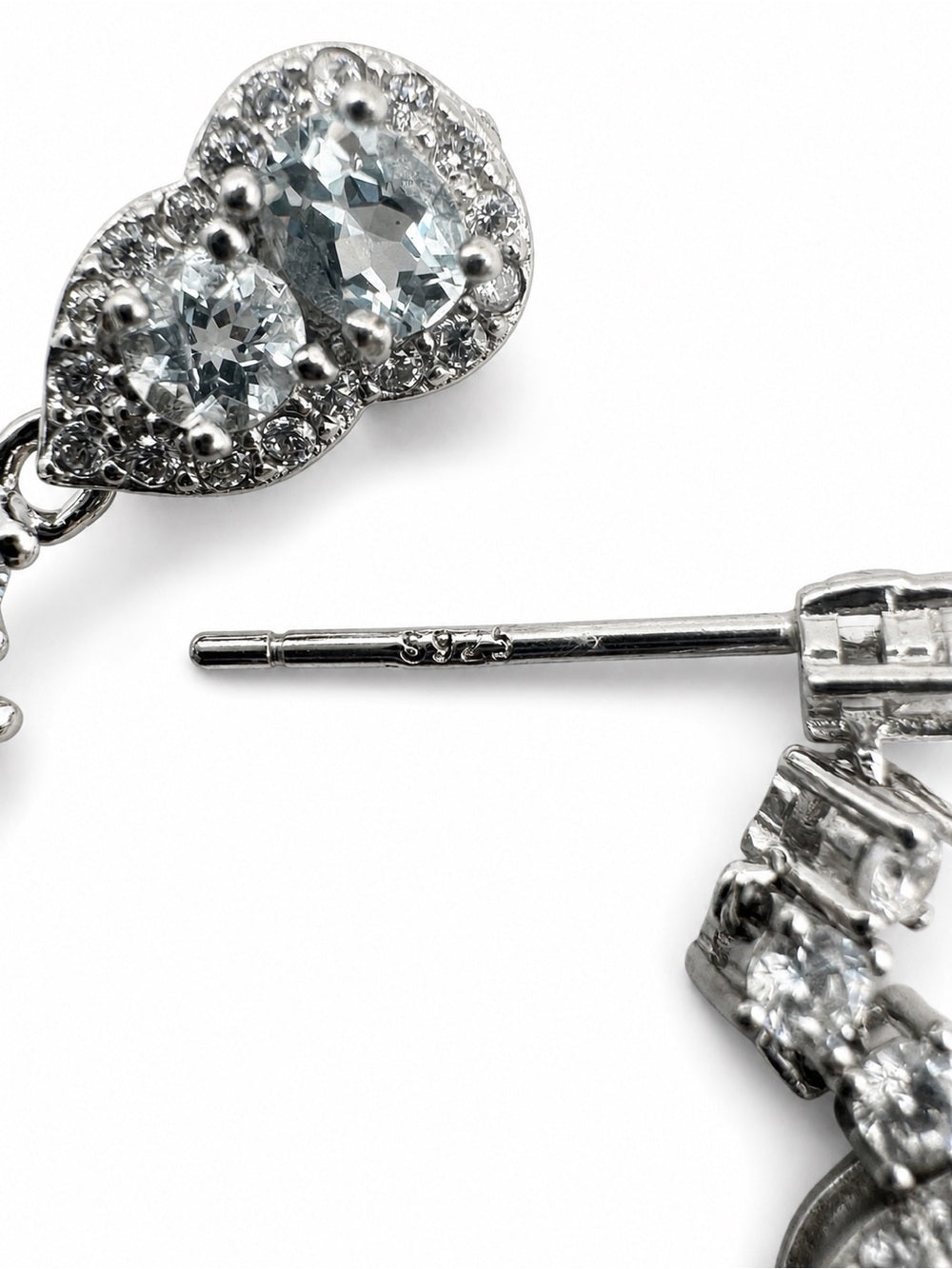 #E28 Aquamarine Hulu Drop Earrings
