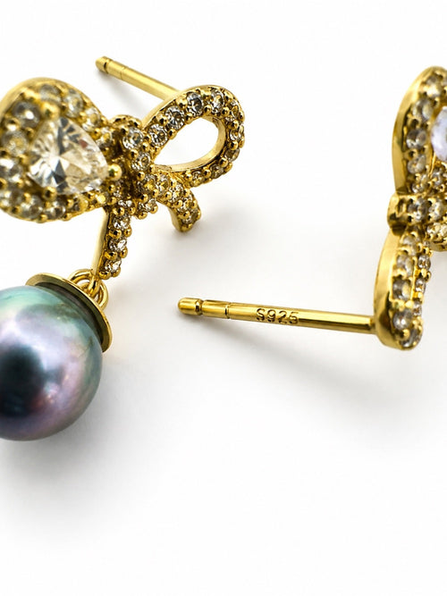 #E55 Akoya Pearl Bow Earrings