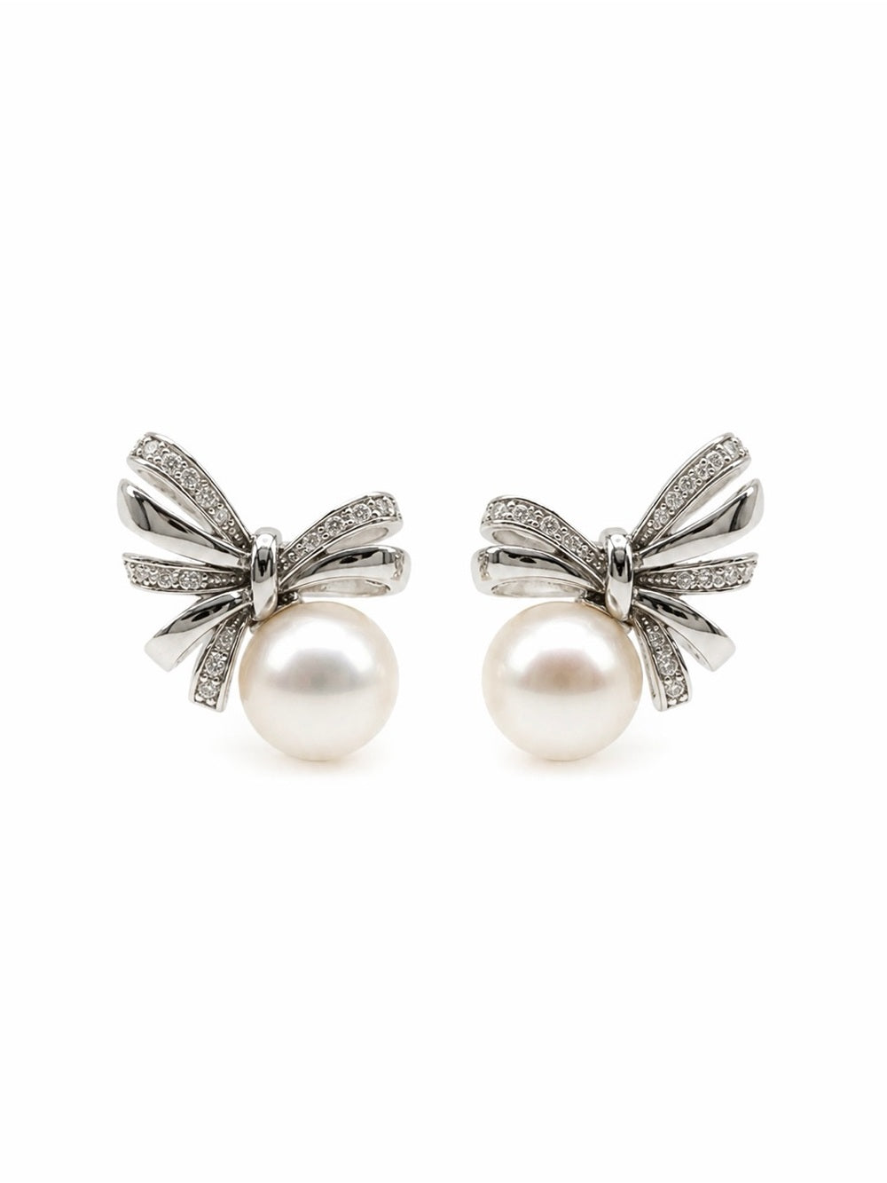 #E63 Freshwater Pearl Bow Stud Earrings