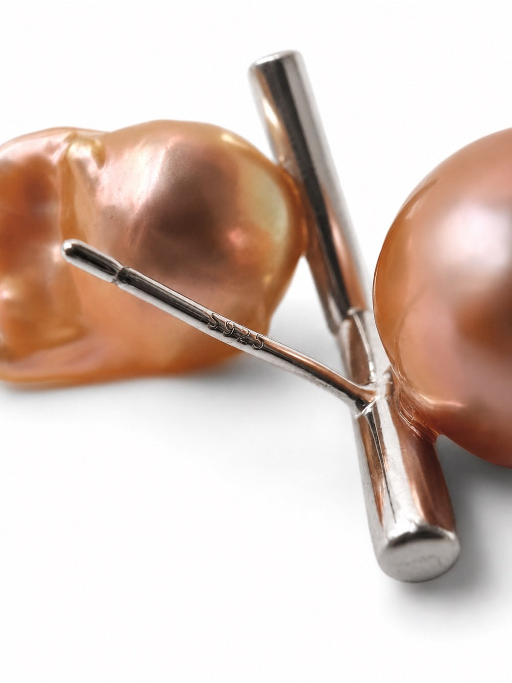#E85 Rosé Pearl Monolith Stud Earrings
