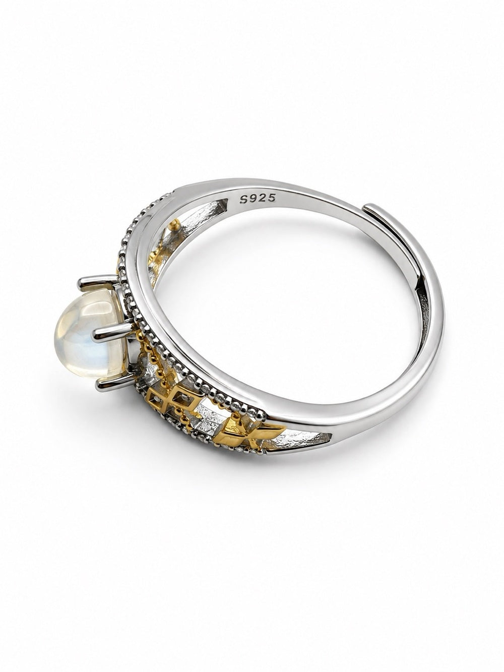 #R28 Madagascar Moonstone Two Tone Vine Ring