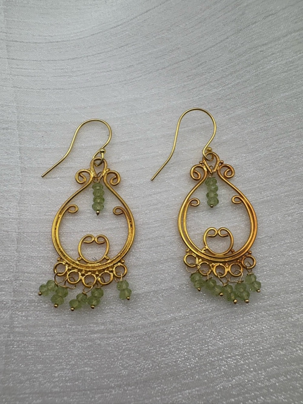 HK24 Peridot Gold Chandelier Earrings