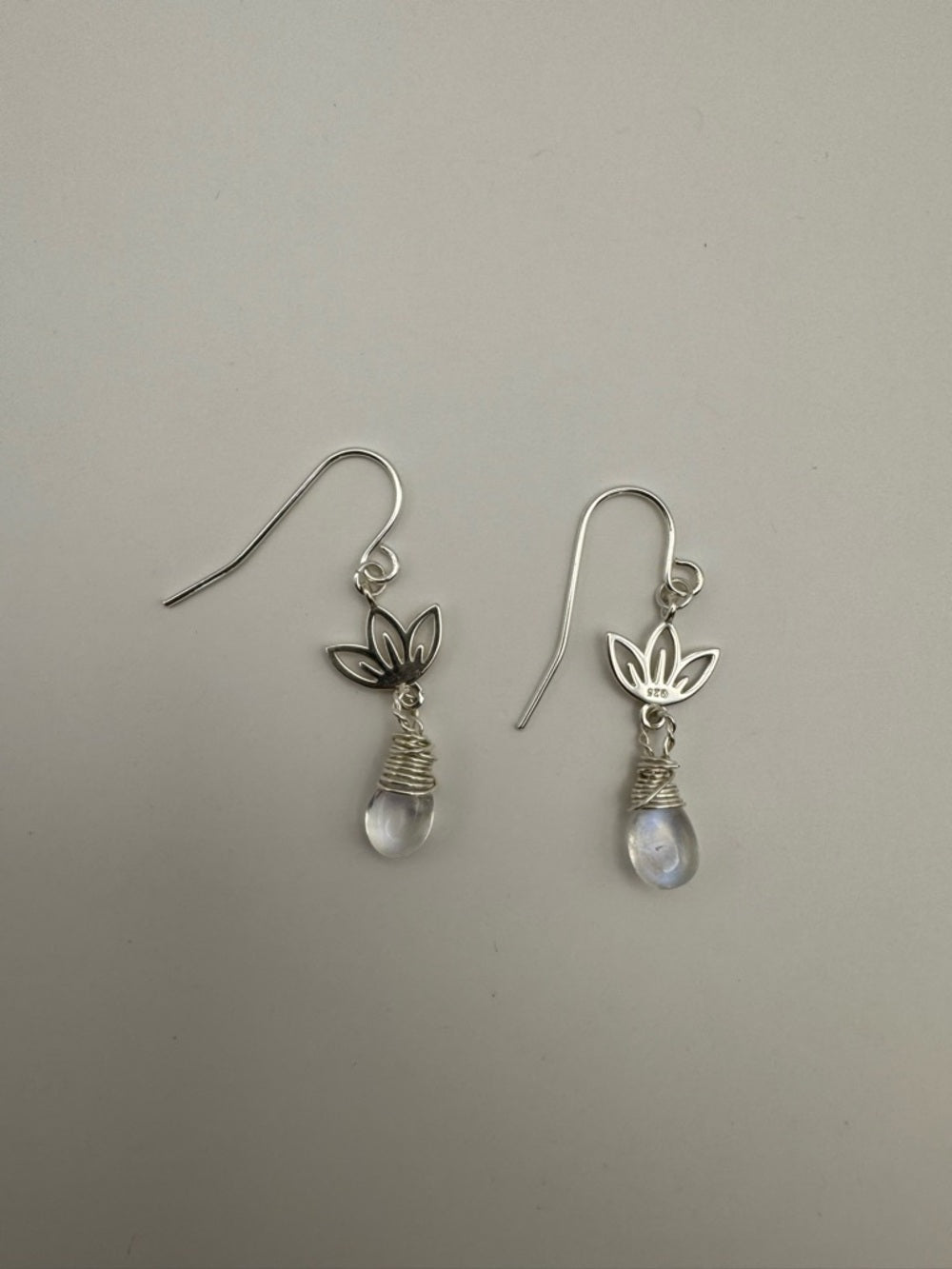 HK31 Moonstone Lotus Earrings (S925)