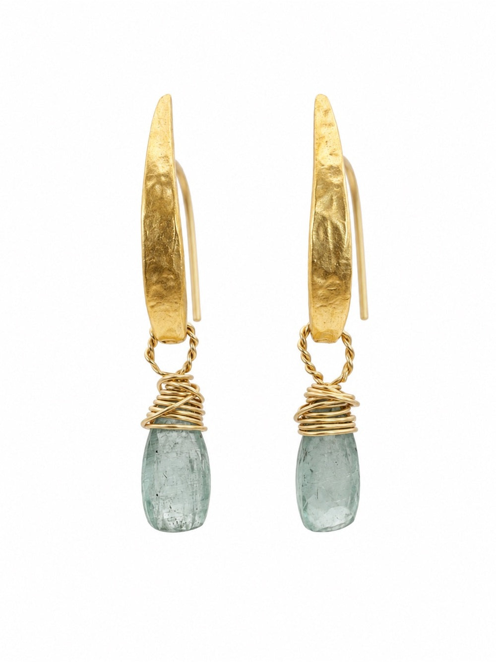 HK73 Kyanite Gold Hook Threaders