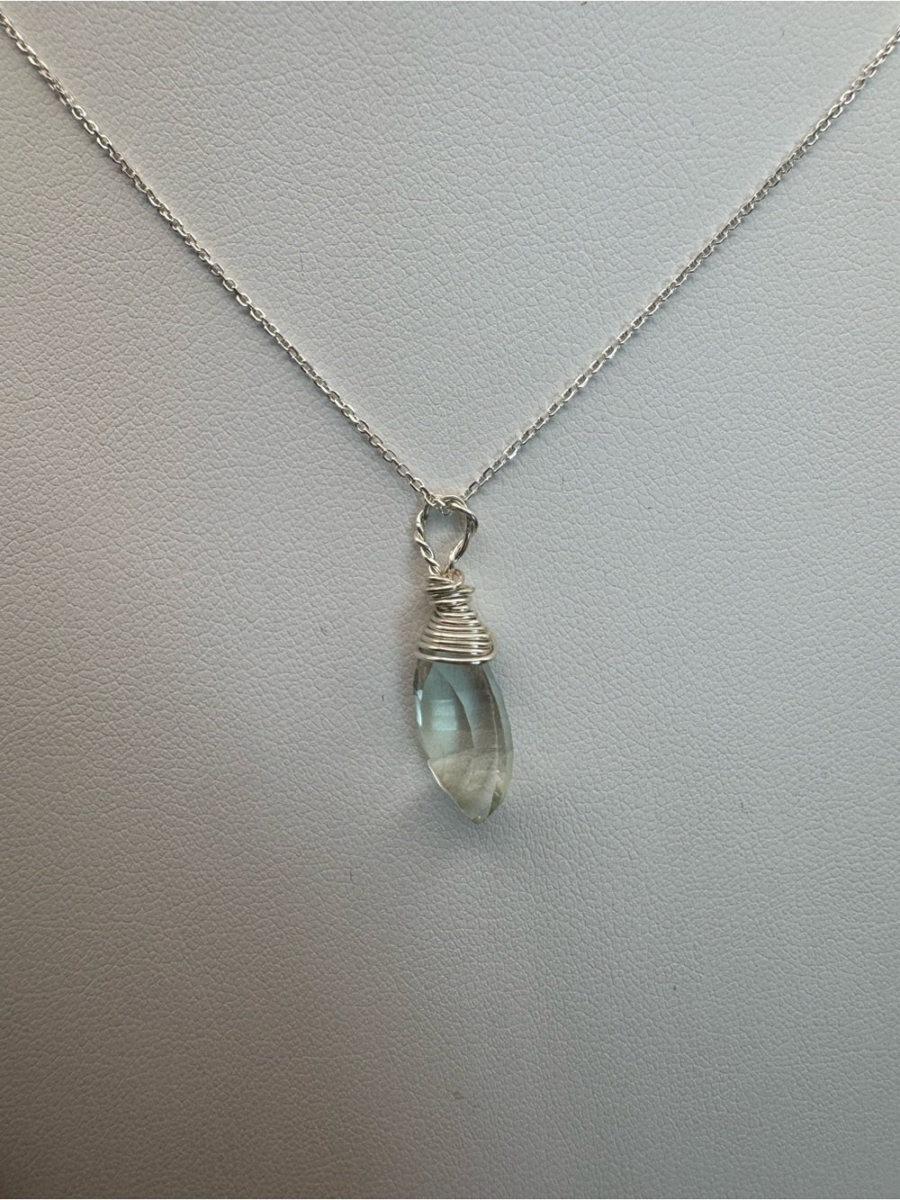 N62 Green Amethyst Marquise Shaped Necklace (S925)