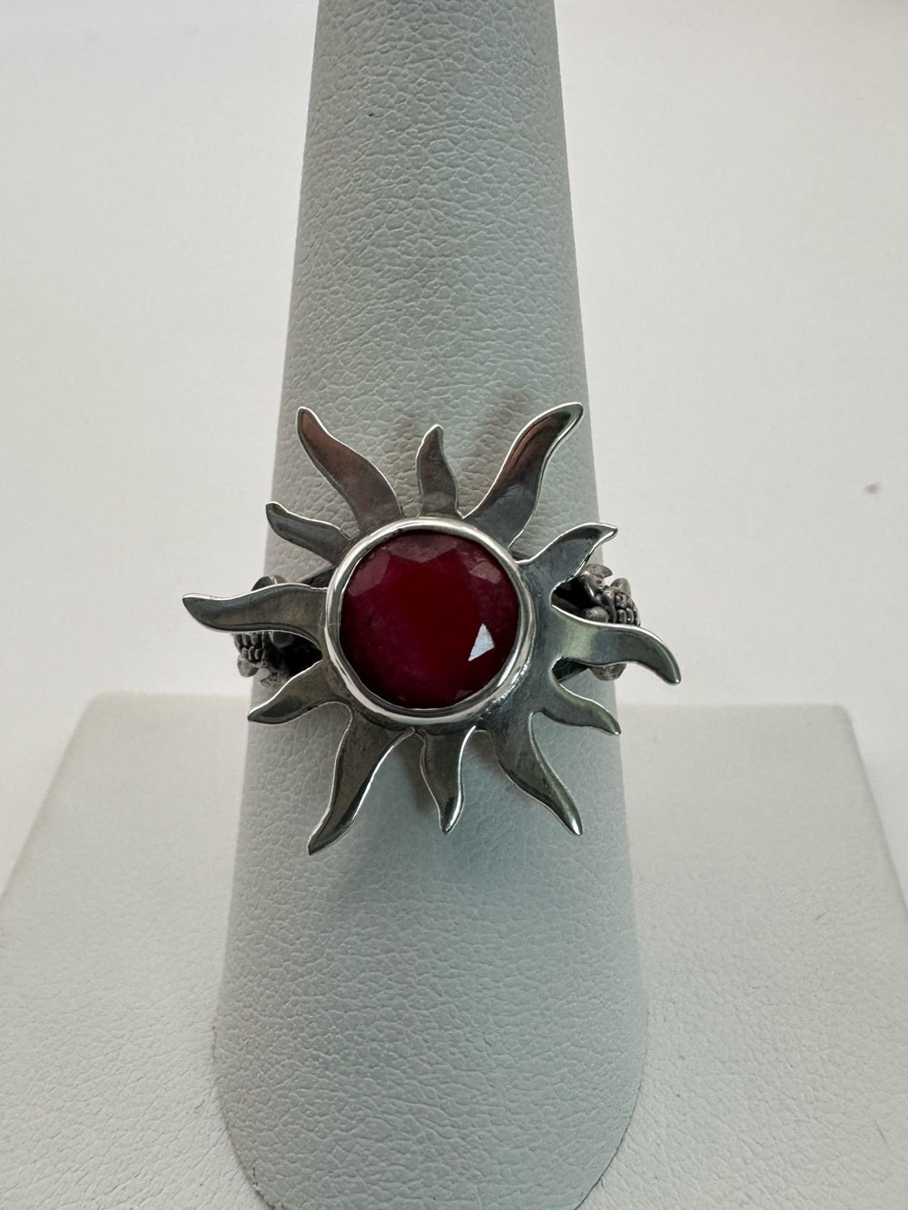 Ruby Sun Ring (S925)