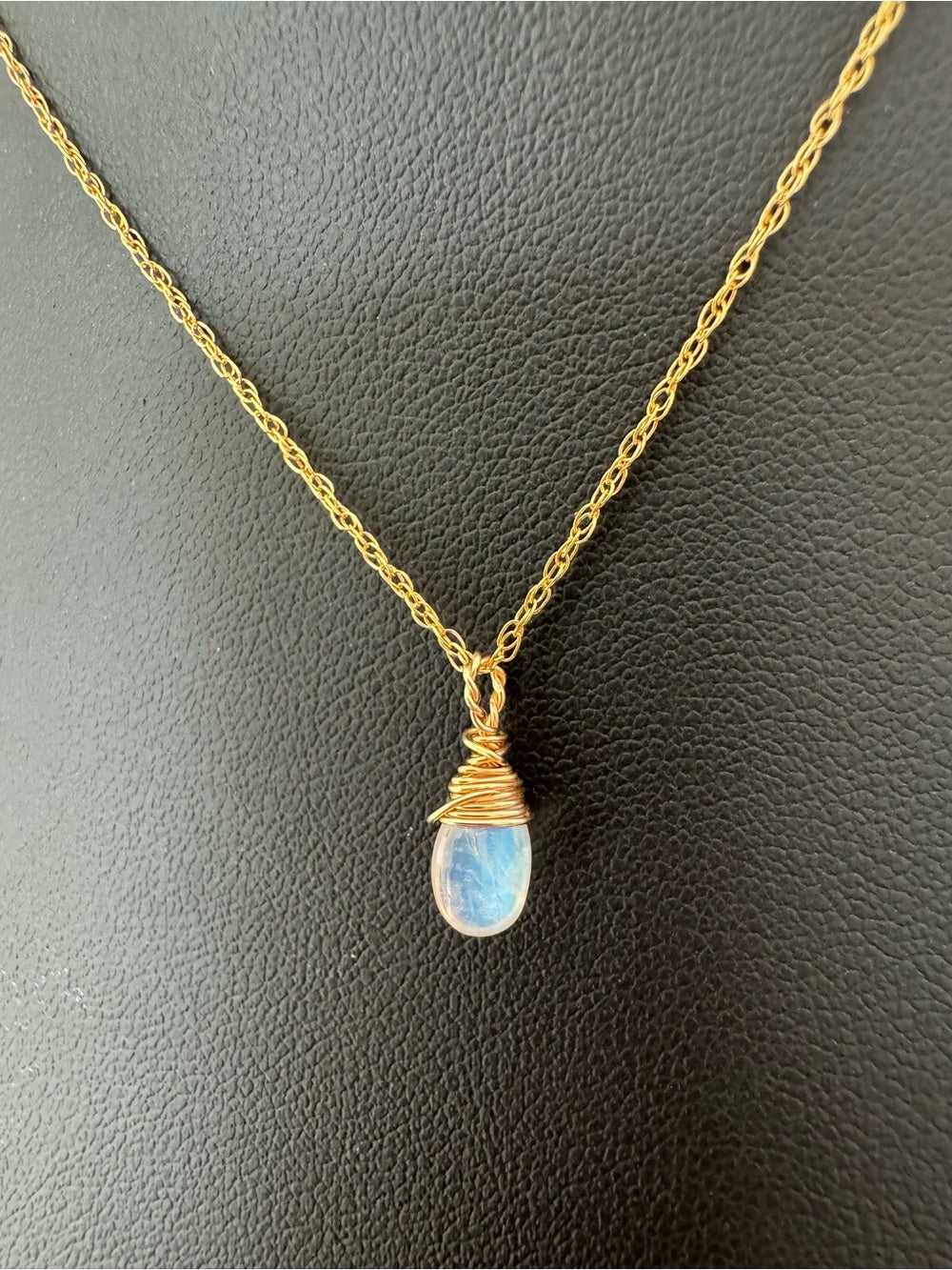 N1 Moonstone Necklace