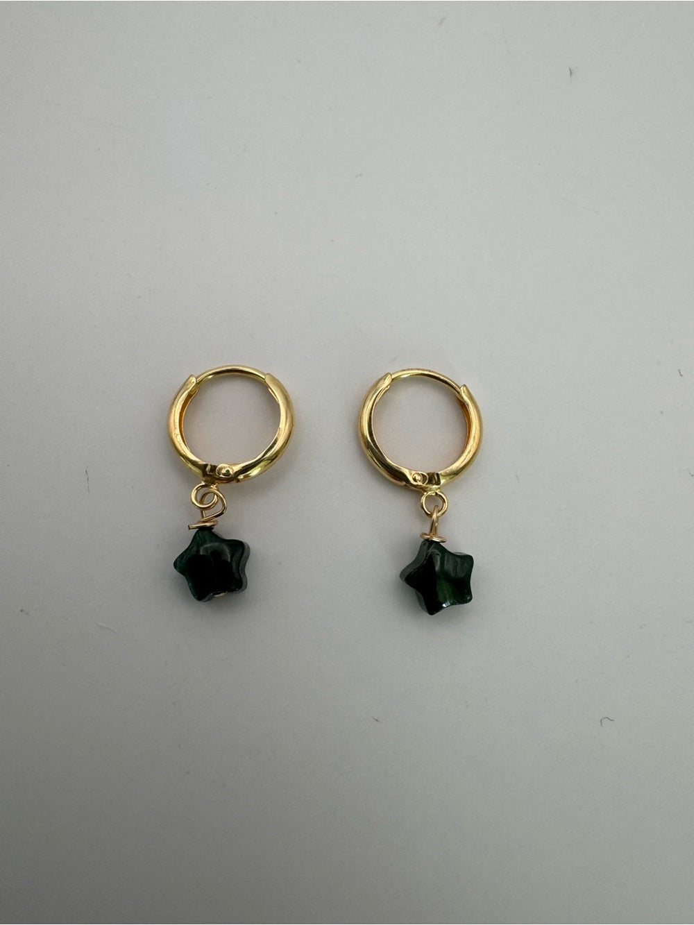 HG28 Green Tourmaline Star Huggie
