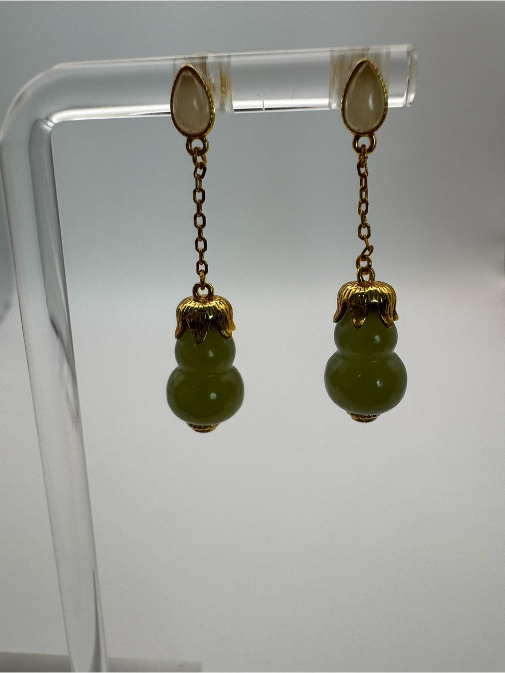 Jade Willow Drop Earrings (E108)