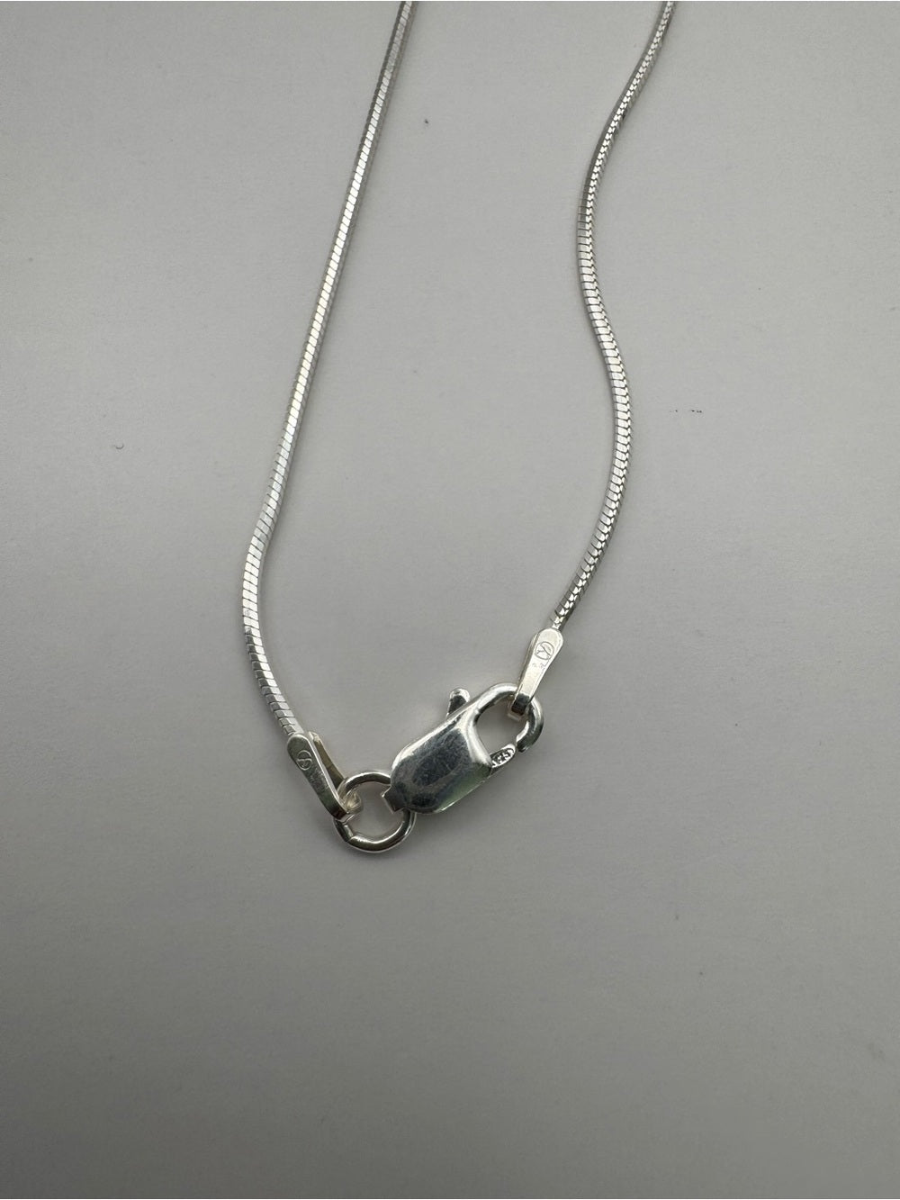 Nb89 Smokey Quartz Snake Chain Necklace