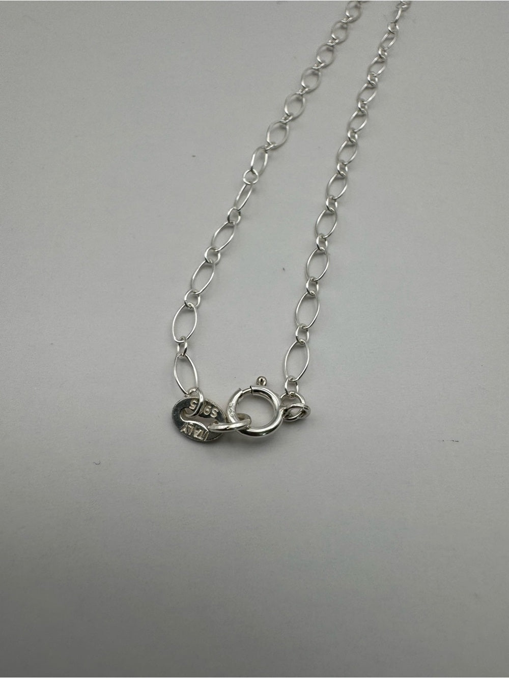 Nb89 Kyanite Cabochon Necklace