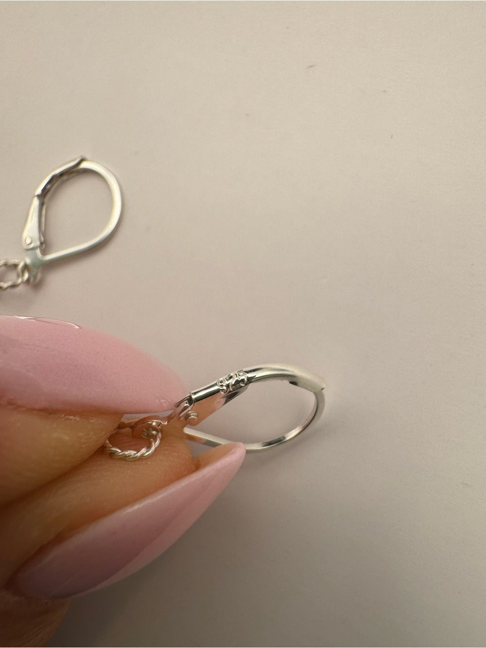 LB20 Alexandrite Lever Earrings
