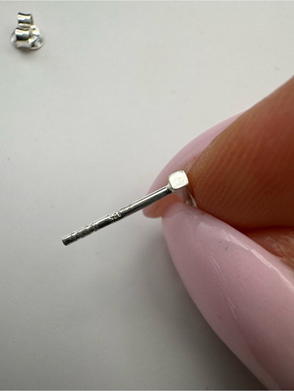 P51 Morganite Bar Post Earring