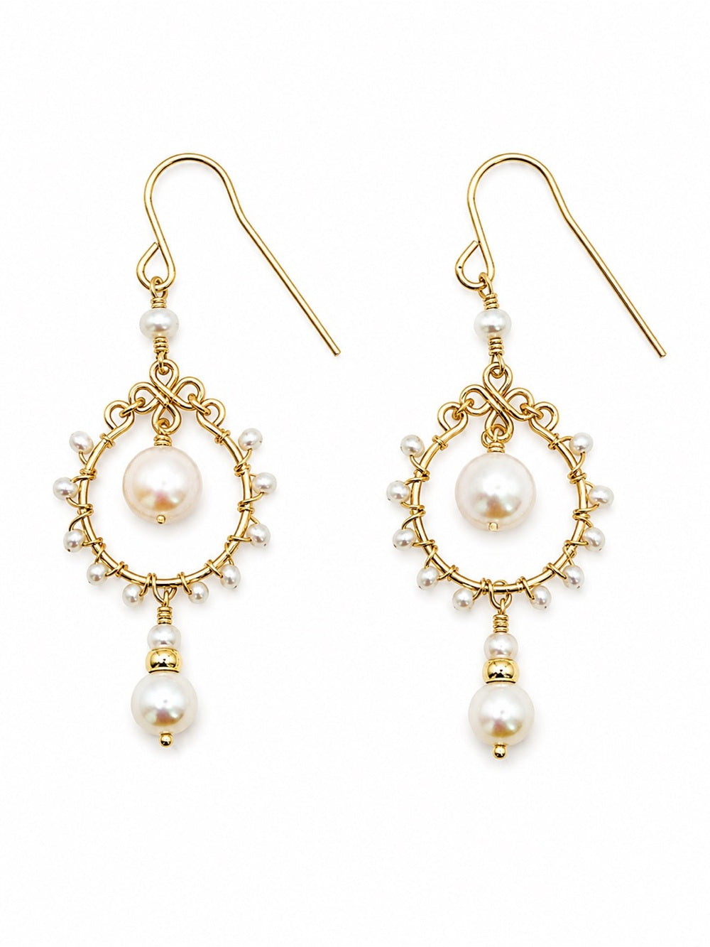 Sonia Pearl Earrings