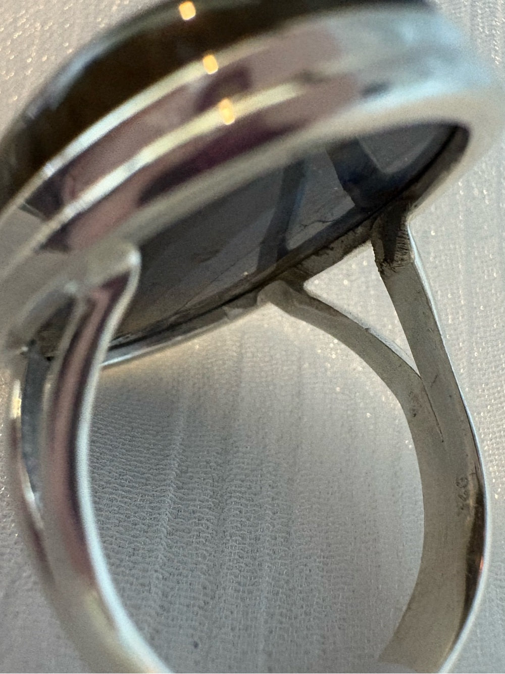 Labradorite Split Shank Oval Ring (S925)