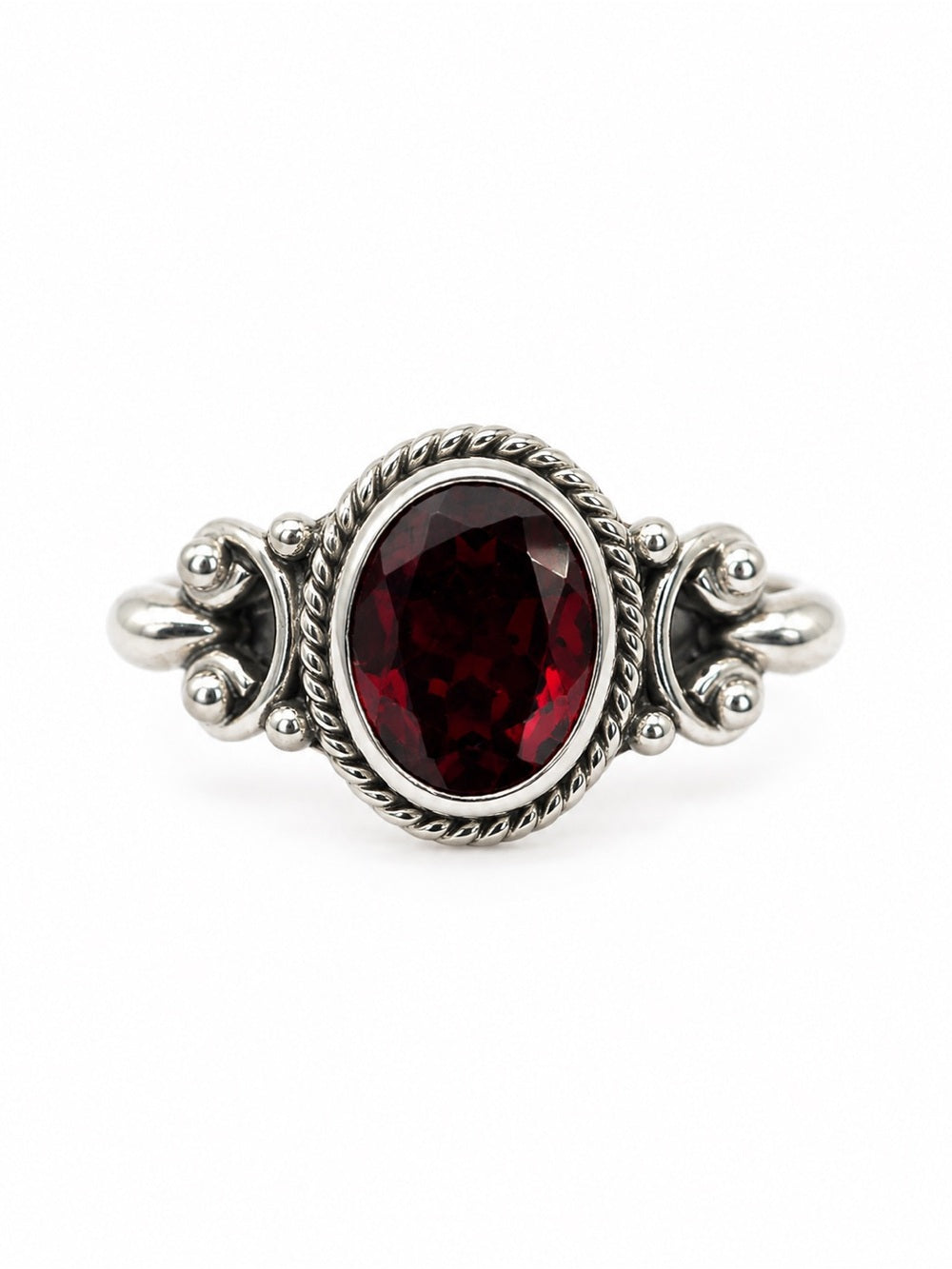 Garnet Oval Vintage Style Ring (S925)