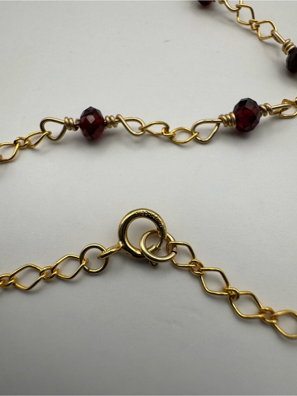 AWN34 Garnet Necklace