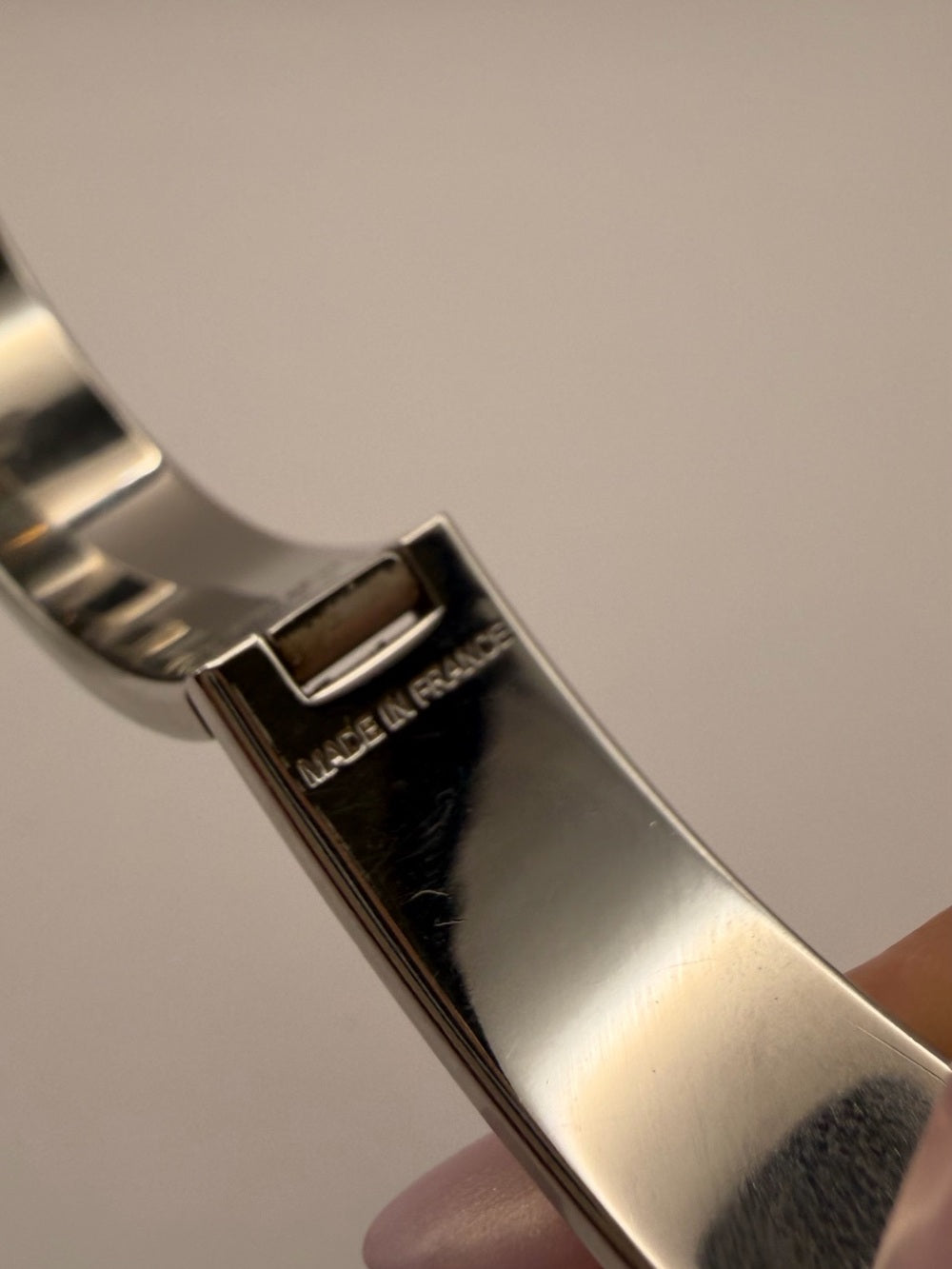 Hermès Clic H PM Bracelet Pink Enamel Silver-Tone
