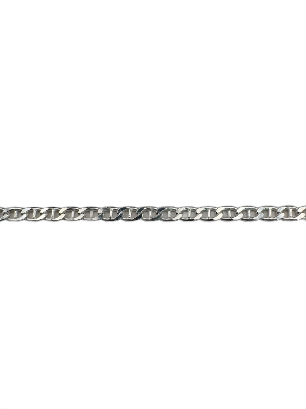 Mariner link chain on white
